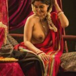 নিঝুম রাতে বৌদির সাথে - বৌদিকে চুদার গল্প